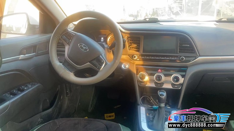 20年现代领动轿车抵押车出售