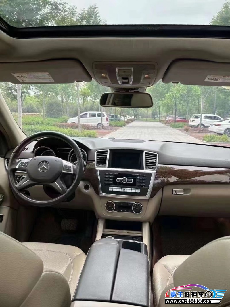 14年奔驰MLSUV抵押车出售