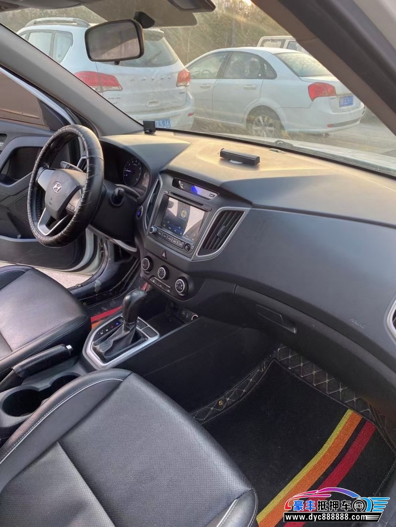 15年现代ix25轿车抵押车出售