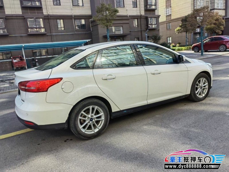 16年福特福克斯轿车抵押车出售