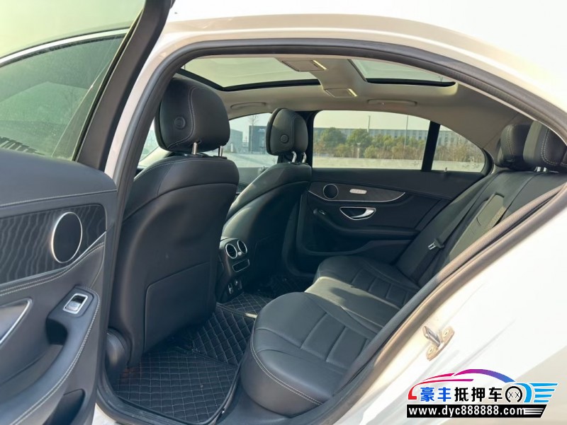 20年奔驰C轿车抵押车出售