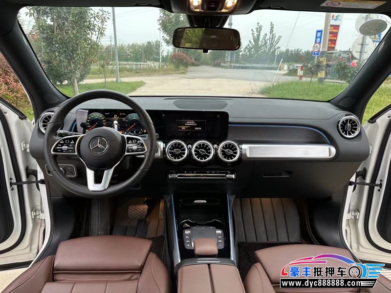 21年奔驰GLB轿车抵押车出售