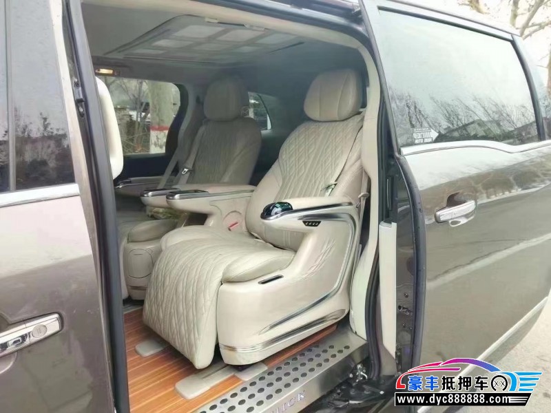 21年别克GL8轿车抵押车出售