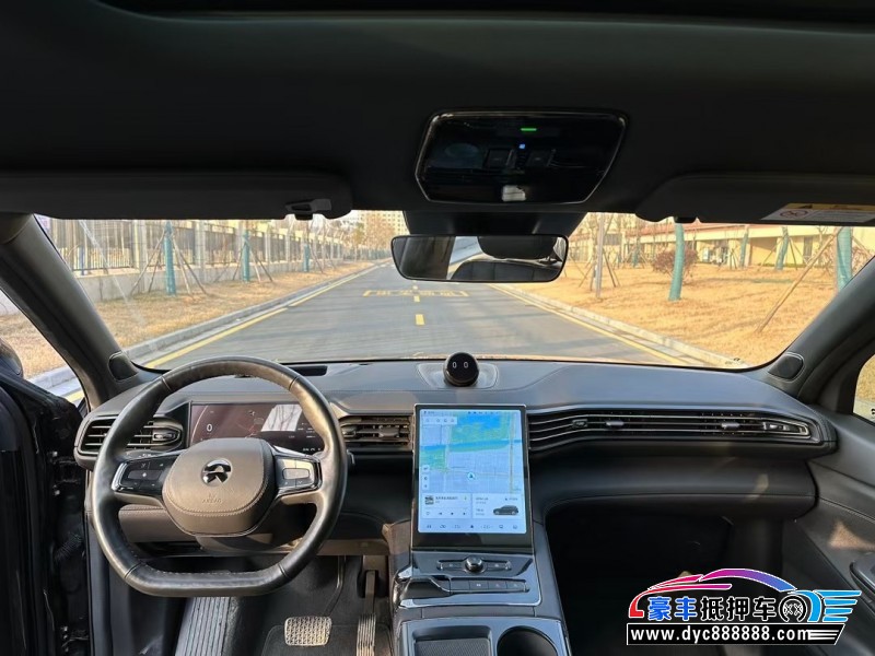 22年蔚来ES8轿车抵押车出售