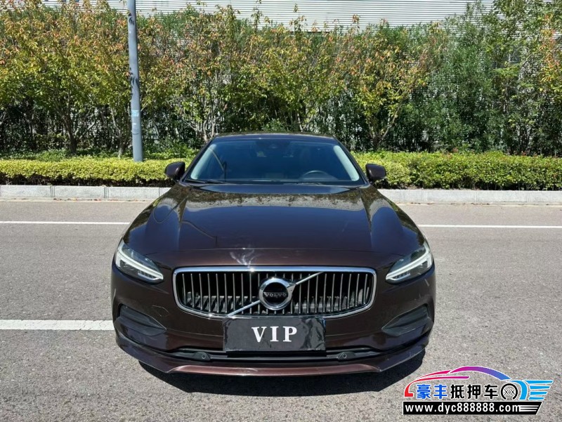 17年沃尔沃S90轿车抵押车出售