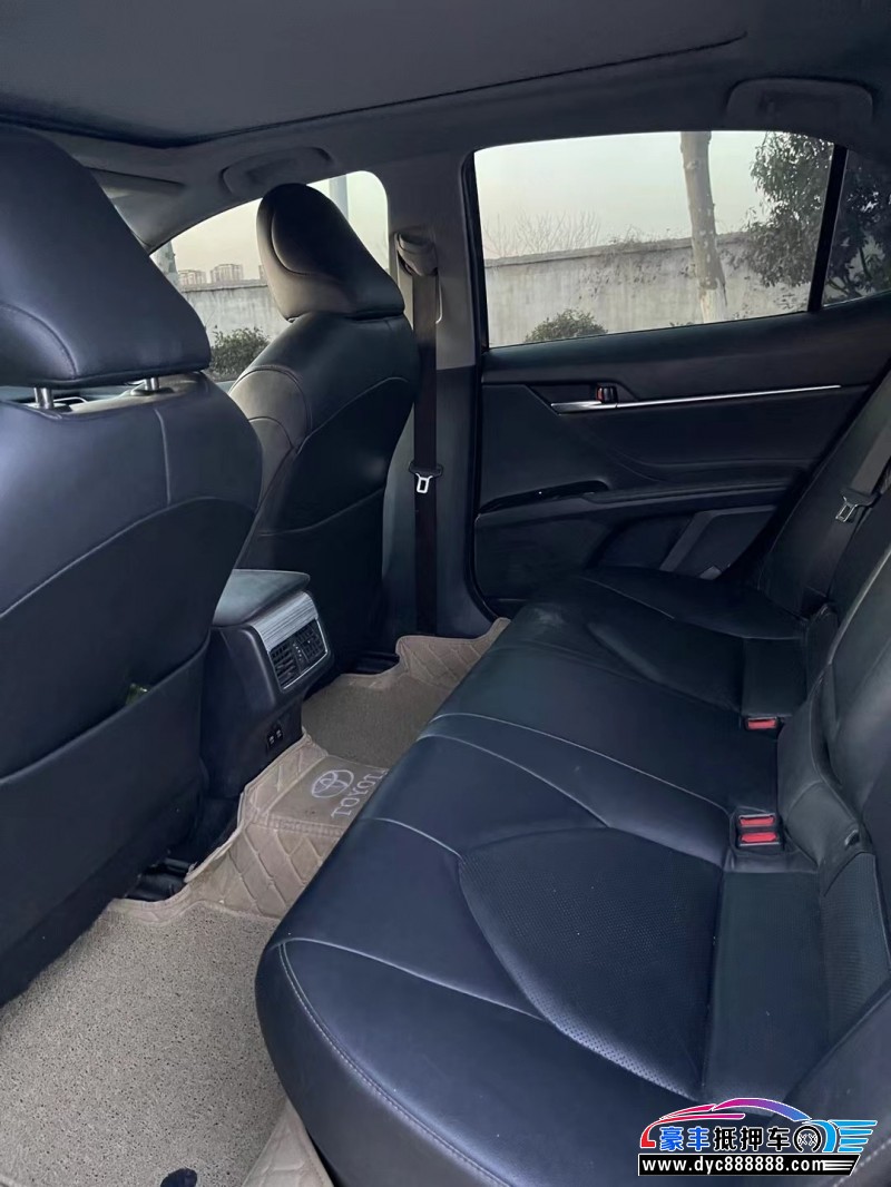 19年丰田凯美瑞轿车抵押车出售