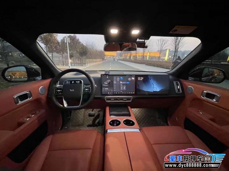 23年理想L8轿车抵押车出售