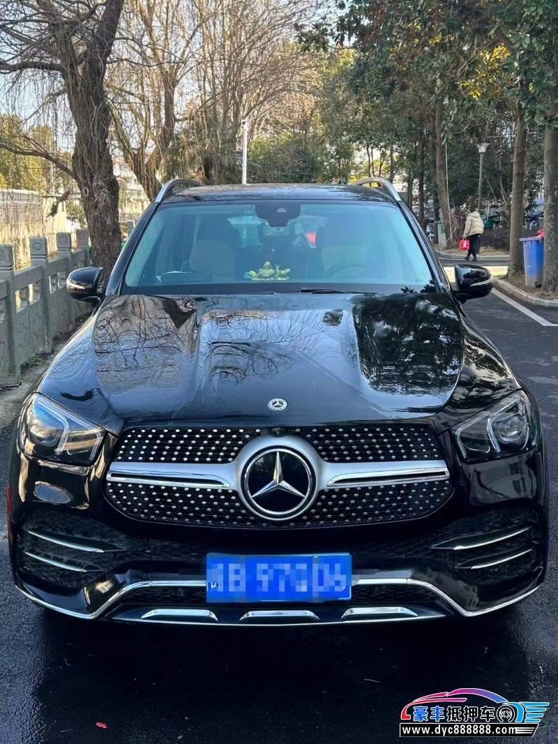 20年奔驰GLE轿车抵押车出售