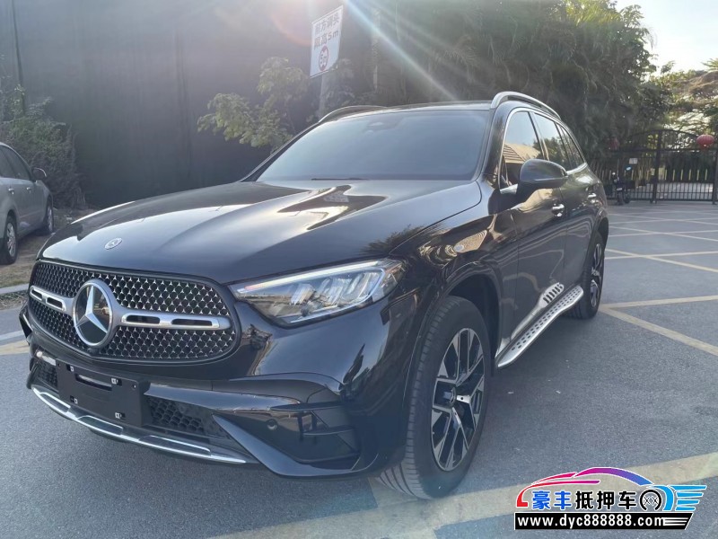 23年奔驰GLCSUV抵押车出售