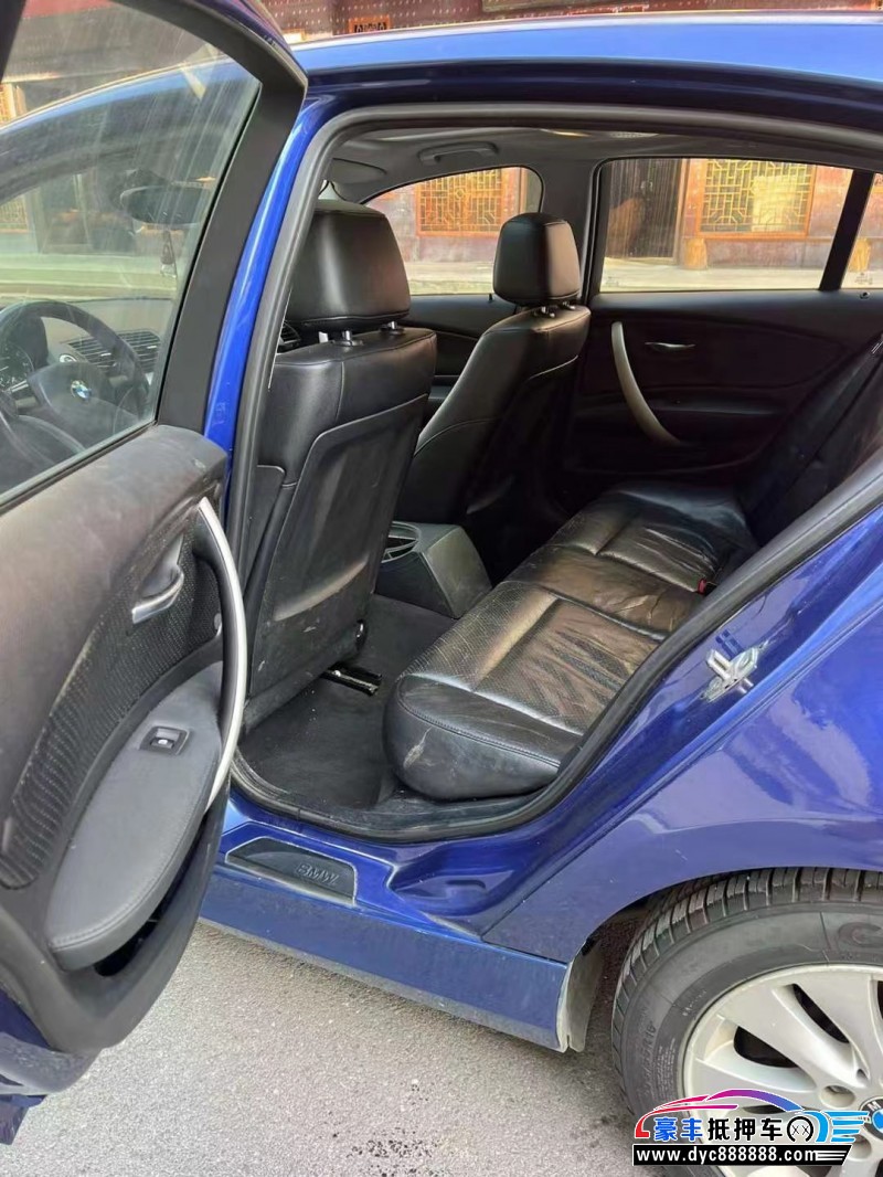 11年宝马1系轿车抵押车出售