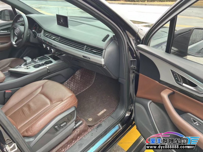 19年奥迪Q7轿车抵押车出售