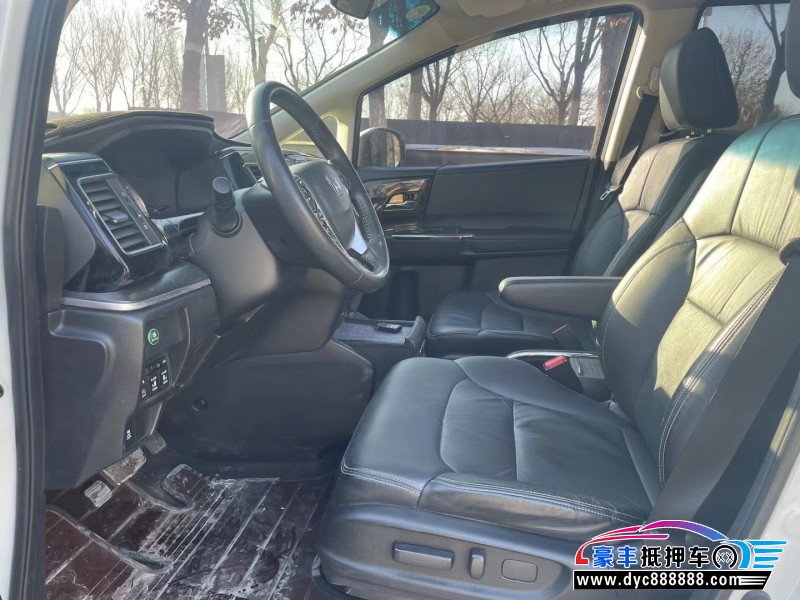 18年本田艾力绅轿车抵押车出售