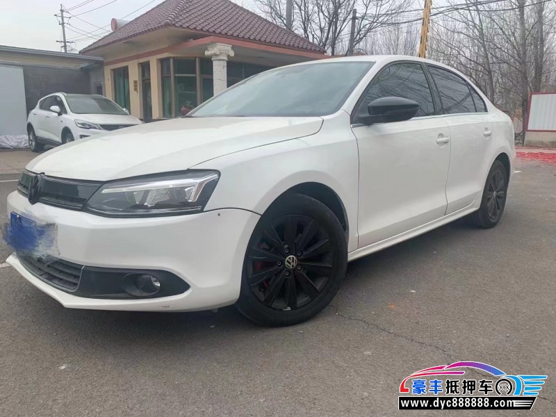 14年大众速腾轿车抵押车出售