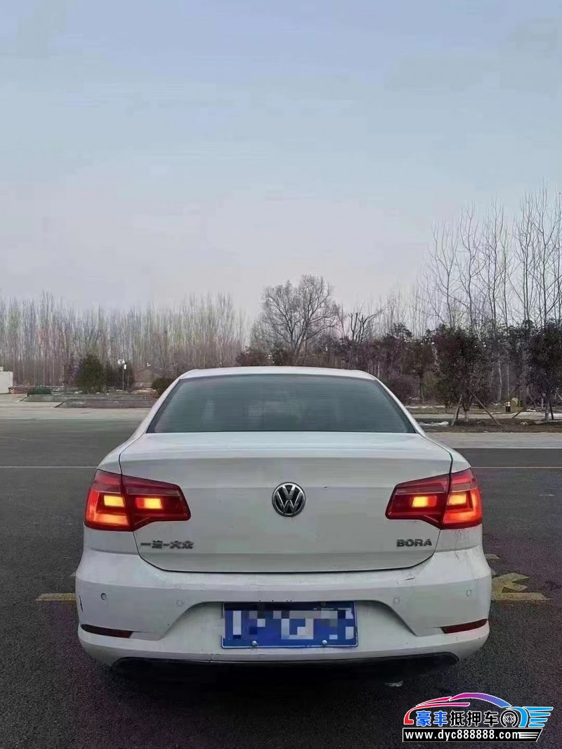 15年大众宝来轿车抵押车出售