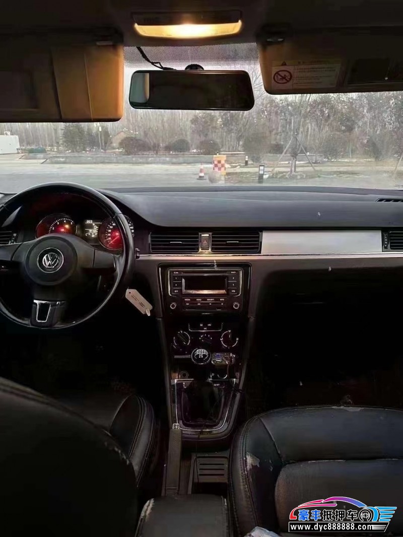 15年大众宝来轿车抵押车出售