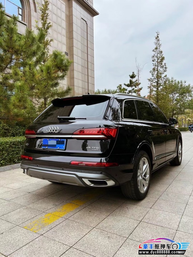22年奥迪Q7轿车抵押车出售
