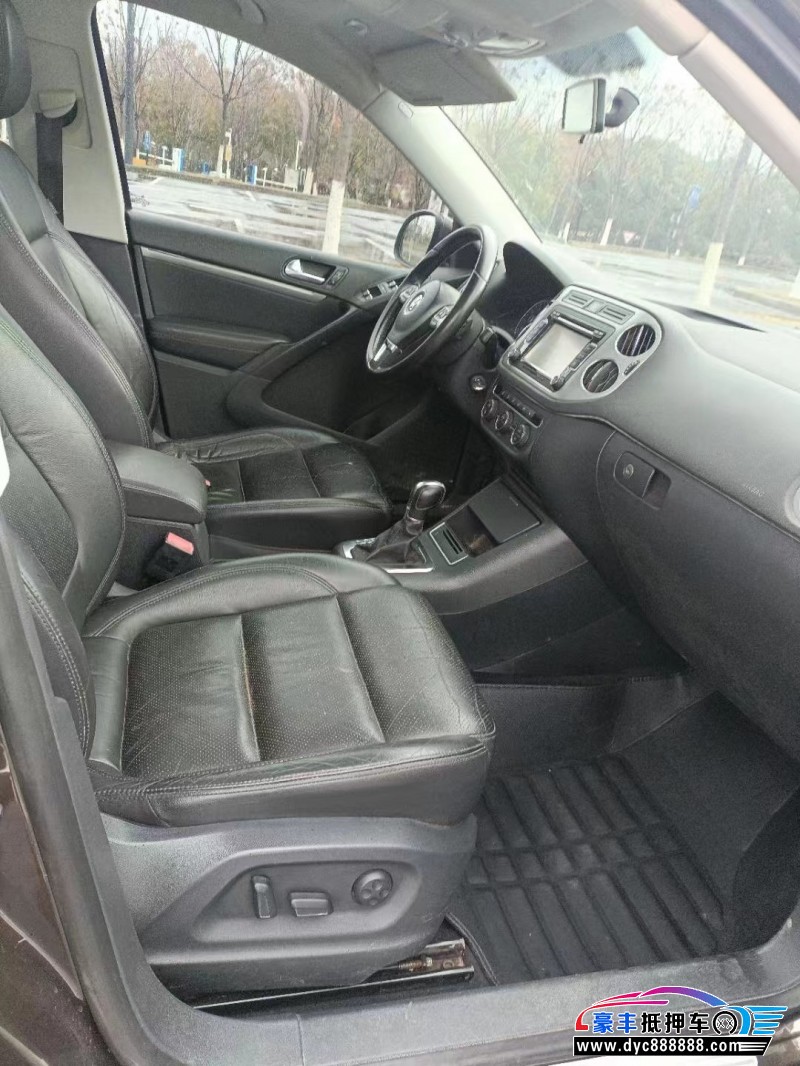 13年大众途观轿车抵押车出售