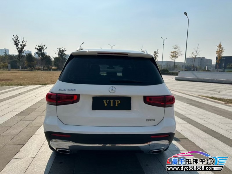 22年奔驰GLB轿车抵押车出售