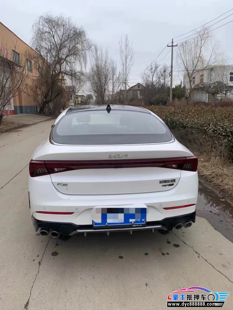 21年起亚K5轿车抵押车出售