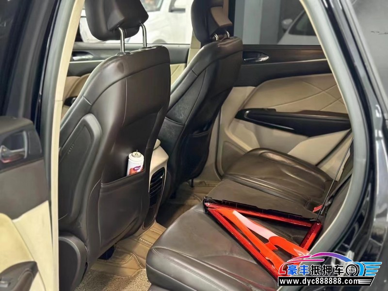 17年林肯MKC轿车抵押车出售