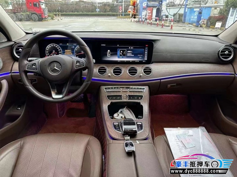19年奔驰E轿车抵押车出售