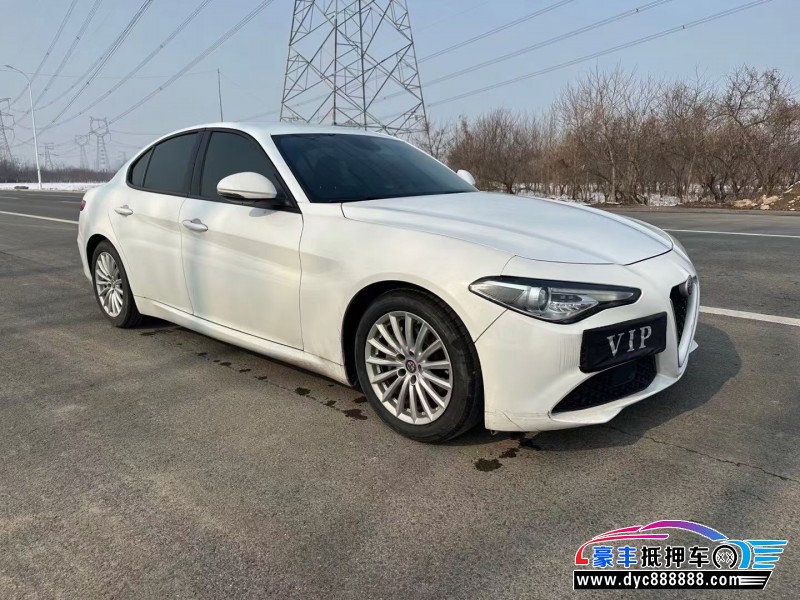 17年阿尔法·罗密欧Giulia轿车抵押车出售