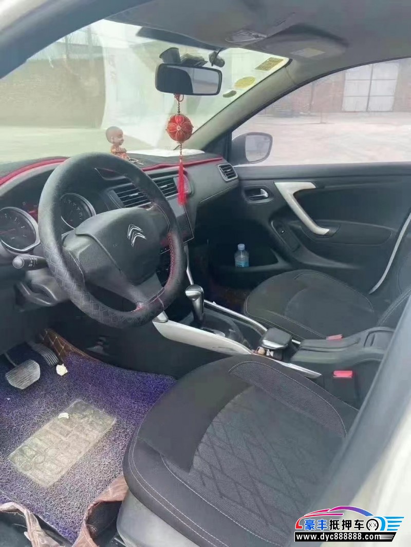 16年雪铁龙C3SUV抵押车出售