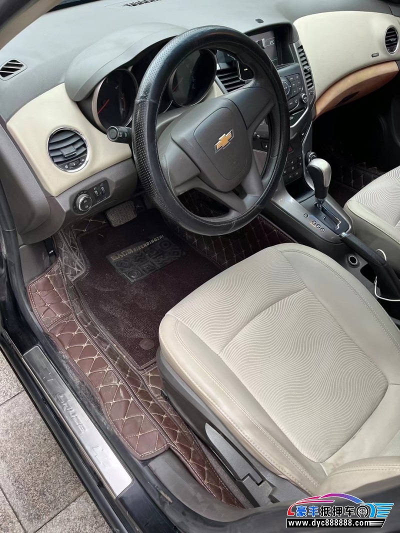 15年雪佛兰科鲁兹轿车抵押车出售