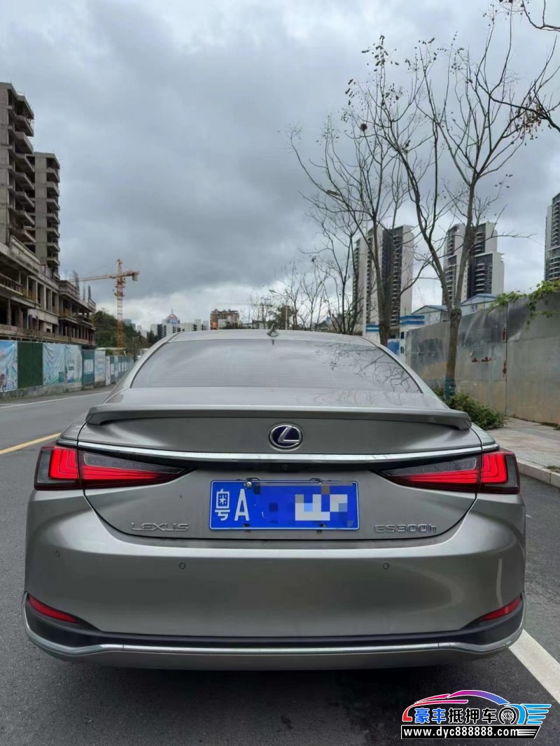 22年雷克萨斯ES轿车抵押车出售