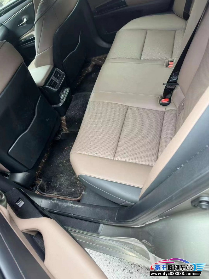 22年雷克萨斯ES轿车抵押车出售