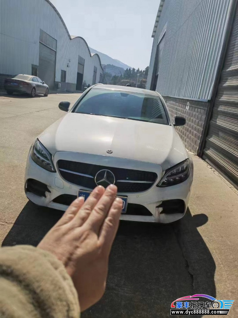 20年奔驰C轿车抵押车出售