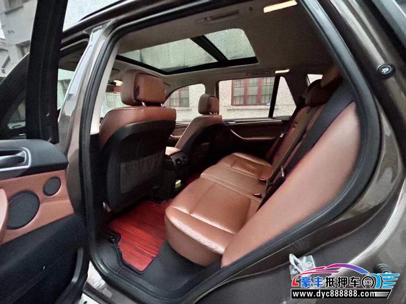 13年宝马X5SUV抵押车出售