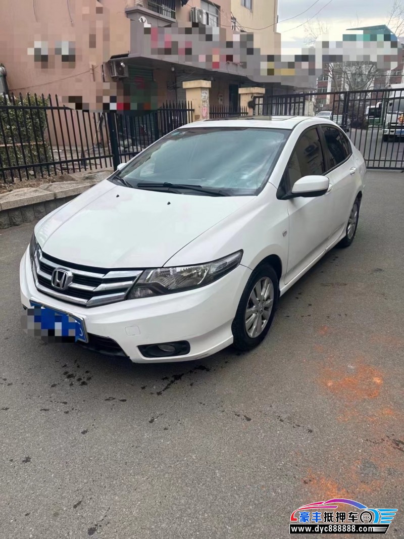 13年本田锋范轿车抵押车出售