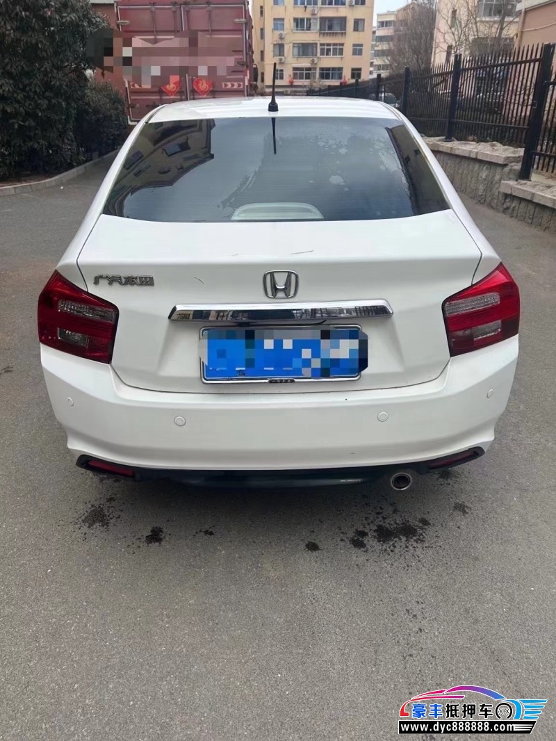 13年本田锋范轿车抵押车出售