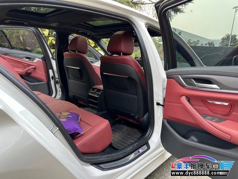 23年宝马5系轿车抵押车出售