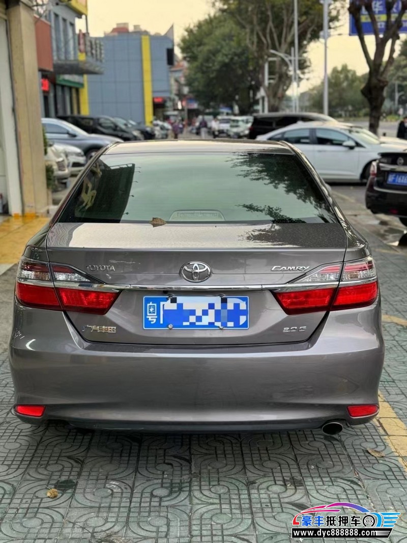 15年丰田凯美瑞轿车抵押车出售