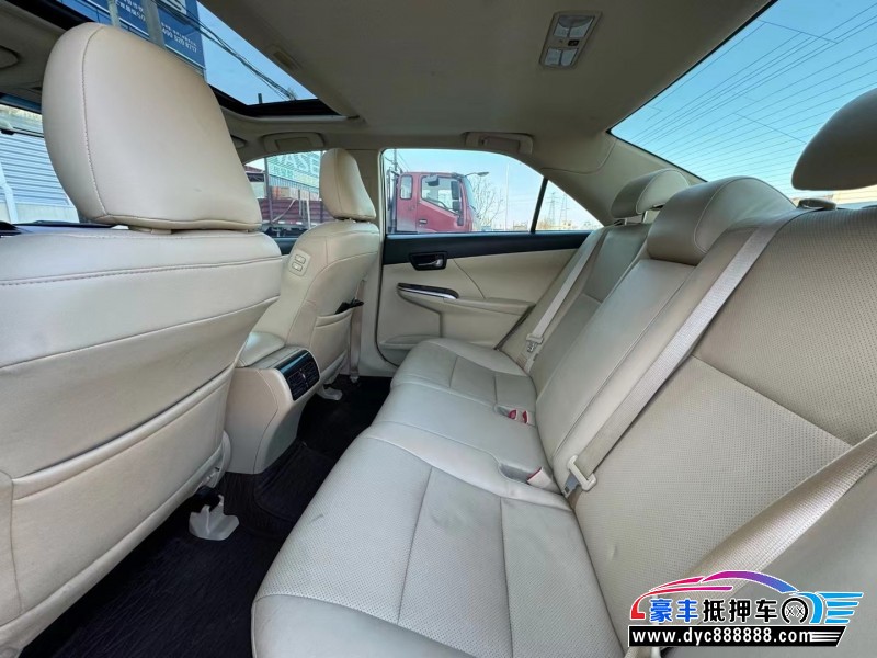 16年丰田凯美瑞轿车抵押车出售