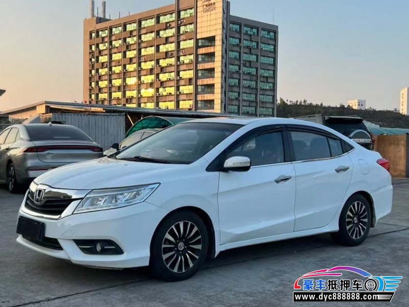 15年本田凌派轿车抵押车出售