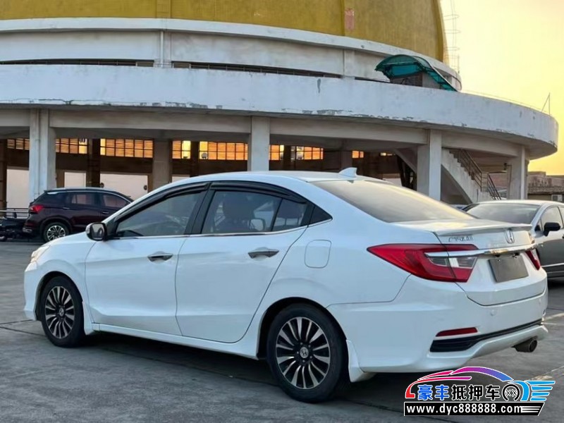 15年本田凌派轿车抵押车出售