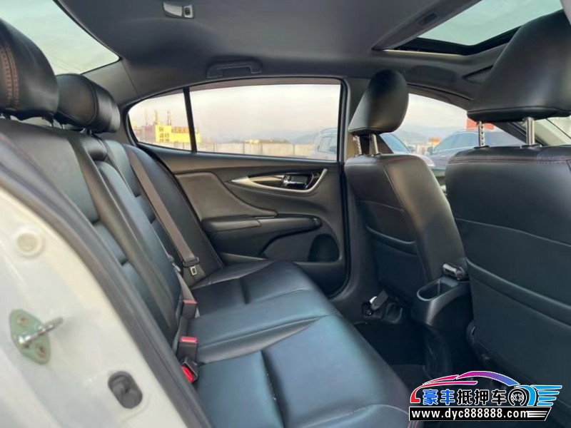 15年本田凌派轿车抵押车出售