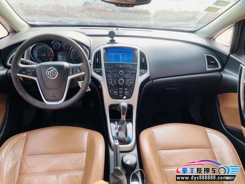 14年别克英朗轿车抵押车出售