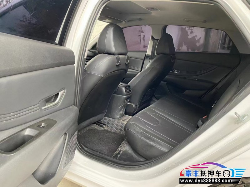 23年现代伊兰特轿车抵押车出售