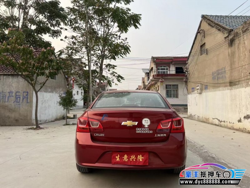15年雪佛兰科鲁兹轿车抵押车出售
