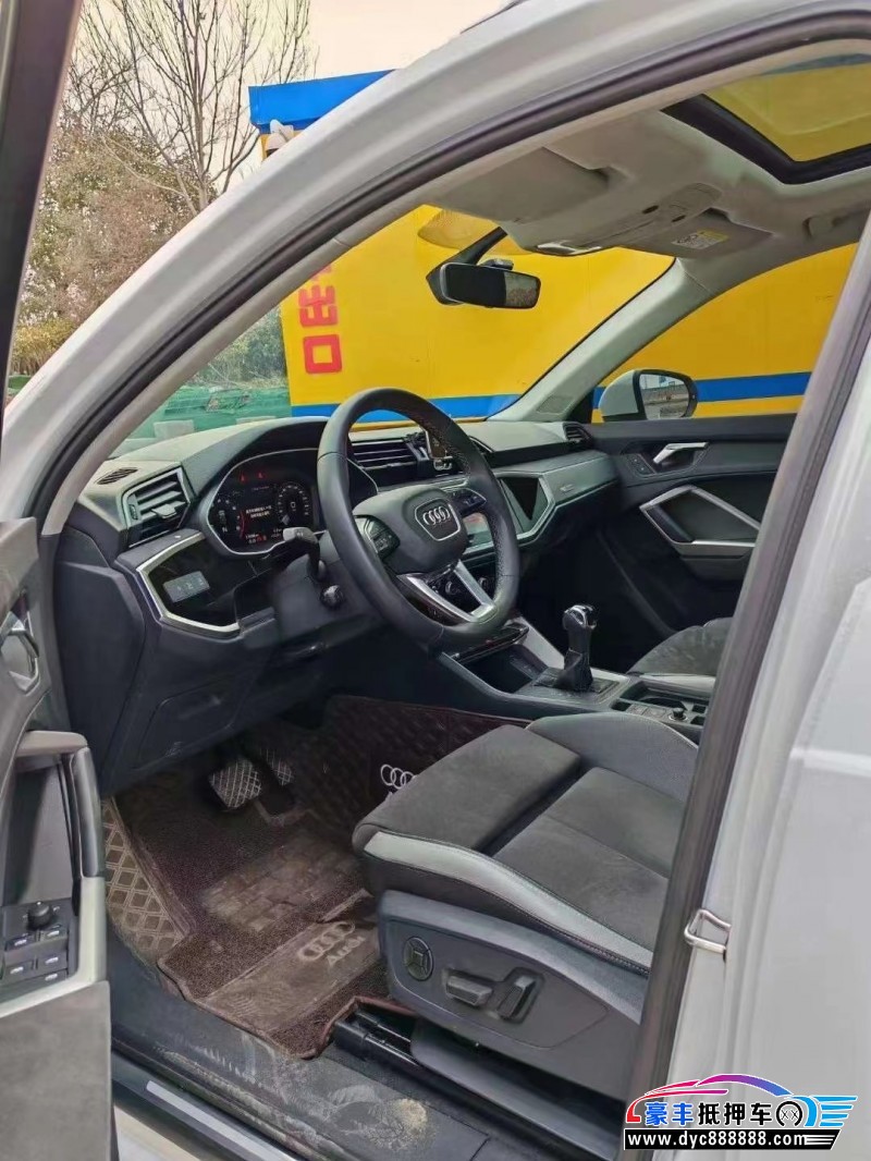 23年奥迪Q3SUV抵押车出售