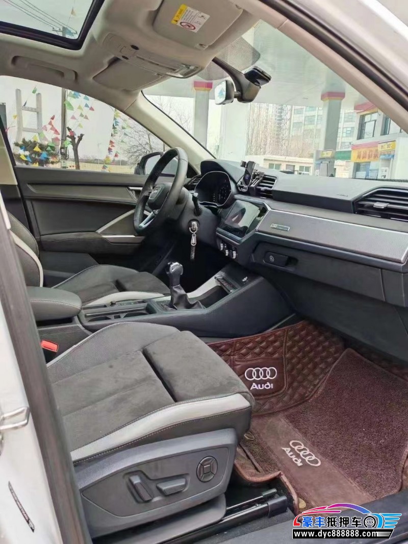 23年奥迪Q3SUV抵押车出售