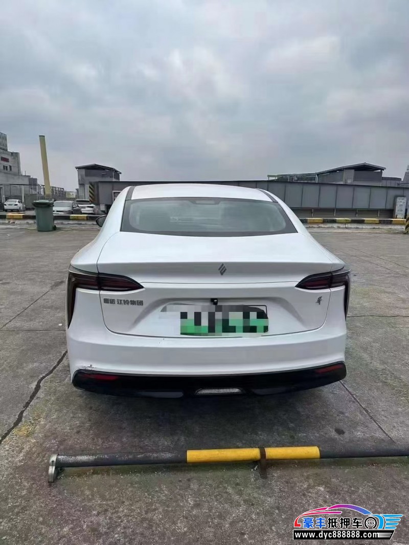 24年雷诺羿轿车抵押车出售