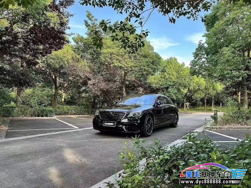 14年奔驰S轿车抵押车出售