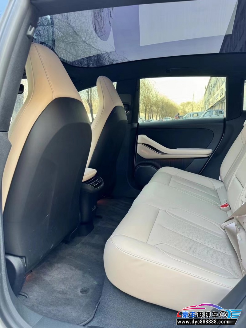 23年蔚来ET5轿车抵押车出售