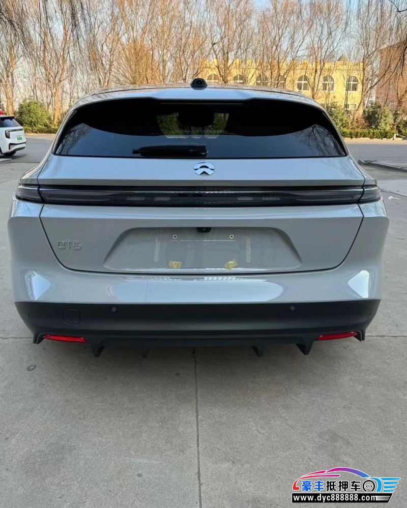 23年蔚来ET5轿车抵押车出售