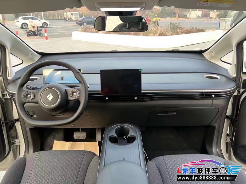 23年宝骏云朵轿车抵押车出售